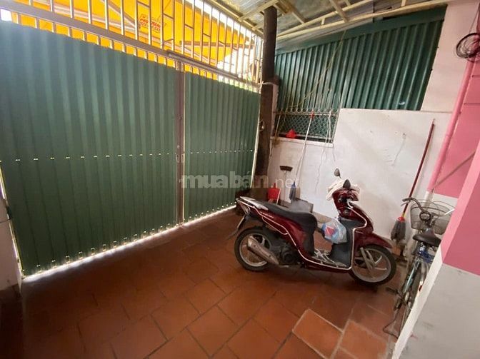 Chính chủ cho thuê nhà DT 12 m2 mặt phố Khương Thượng, tiện KD gần ĐH