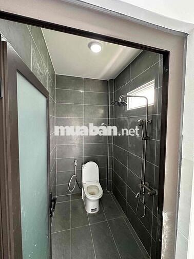 Trả trước 450Tr có nhà mới đẹp 2pn 5x23 dân đông