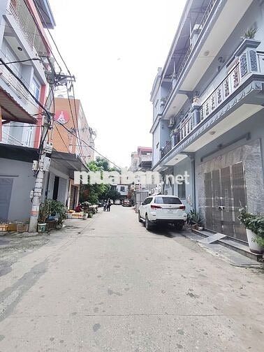 CHO THUÊ NHÀ RIÊNG ĐA SỸ - KIẾN HƯNG 42M² – NGÕ Ô TÔ QUA – 10 TR