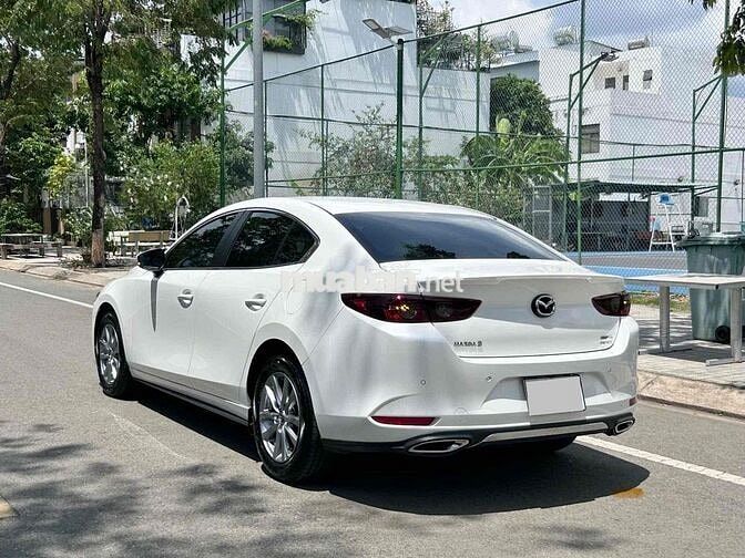 Mazda Mazda 3 Luxury 2025 Trắng 7.800km