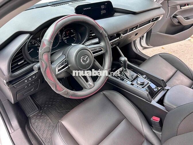 Mazda Mazda 3 Luxury 2025 Trắng 7.800km