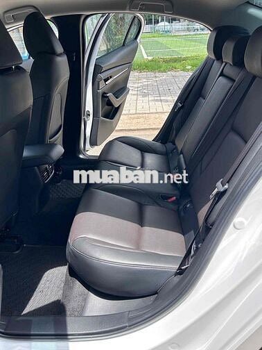 Mazda Mazda 3 Luxury 2025 Trắng 7.800km