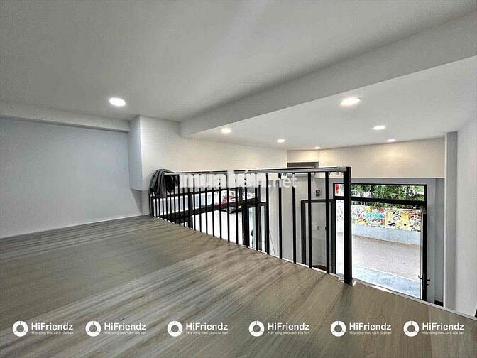 dạng nhà nguyên căn ngay góc hẻm Bùi Đình Tuý gần Hutech, GTVT, UEF