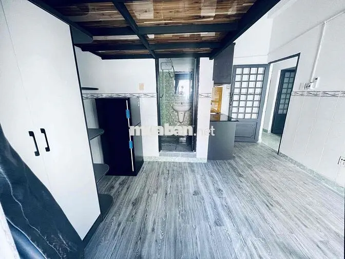 DUPLEX BAN CÔNG CỬA SỔ CHO SINH VIÊN GẦN CÁC TRƯỜNG ĐẠI HỌC