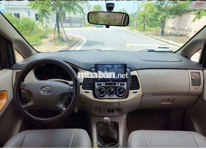 Toyota Innova G xịn sx2009,gia đình sử dụng .