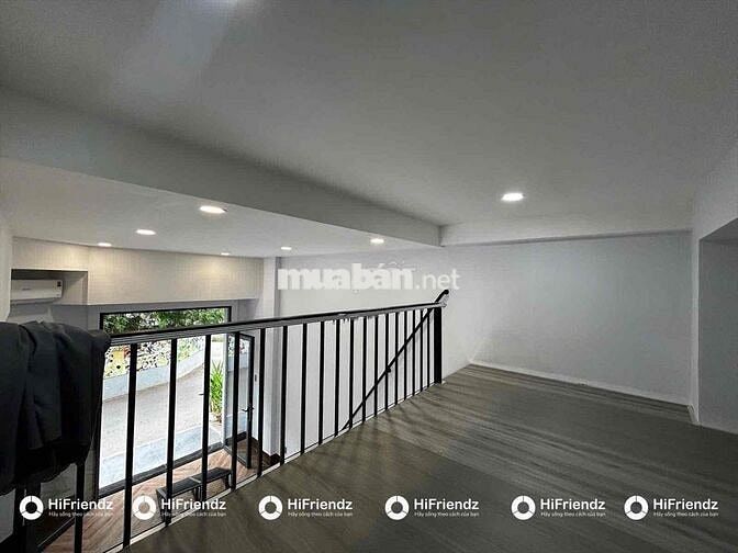 dạng nhà nguyên căn ngay góc hẻm Bùi Đình Tuý gần Hutech, GTVT, UEF