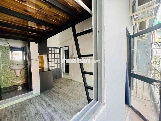 DUPLEX BAN CÔNG CỬA SỔ CHO SINH VIÊN GẦN CÁC TRƯỜNG ĐẠI HỌC