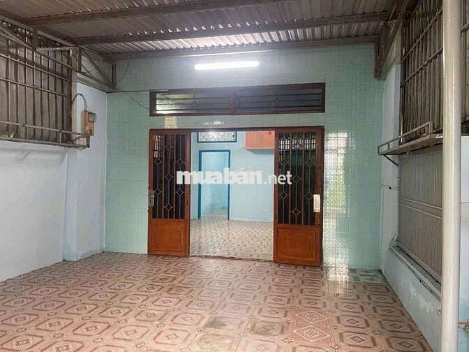 CHỦ NGỘP BANK , CẦN BÁN CĂN NHÀ CẤP 4 , HÓC MÔN . 100M2 , 2.7 TỶ TL . 