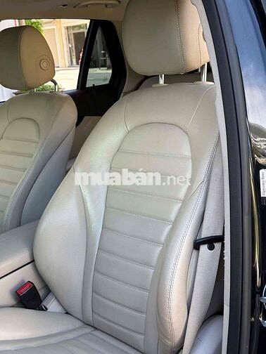 Mercedes-Benz GLC 300 2018 Đen 100000 km