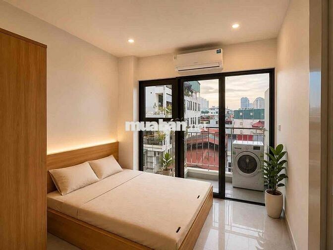 ĐI BỘ RA ĐH THƯƠNG MẠI, ĐHQG, SƯ PHẠM, CHO GIỮ PHÒNG ĐẾN THÁNG 9 Ở