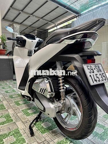 Honda SH 160i CBS Mẫu 2026 Trắng Keng