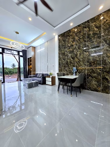 NHÀ QUÁ RẺ MẶT TIỀN ĐƯỜNG VÀM ÔNG CỬU LỘ TRƯỚC NHÀ 12M