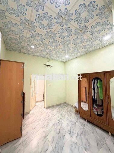Cho thuê nhà 1 trệt 1 lầu gần cổng sau công ty bon chen , phường bửu h