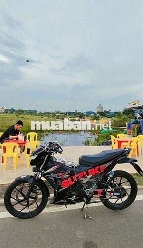 Suzuki Raider Đen Nhập khẩu