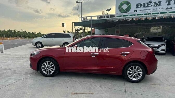 Mazda 3 Hatchback 1.5 AT 2016 1 chủ 85.000km