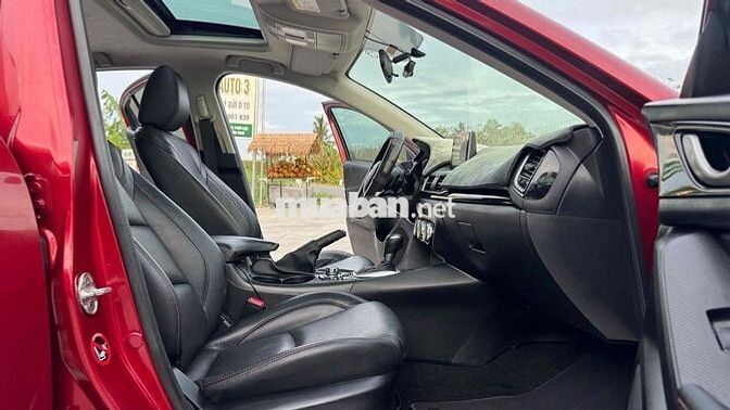 Mazda 3 Hatchback 1.5 AT 2016 1 chủ 85.000km