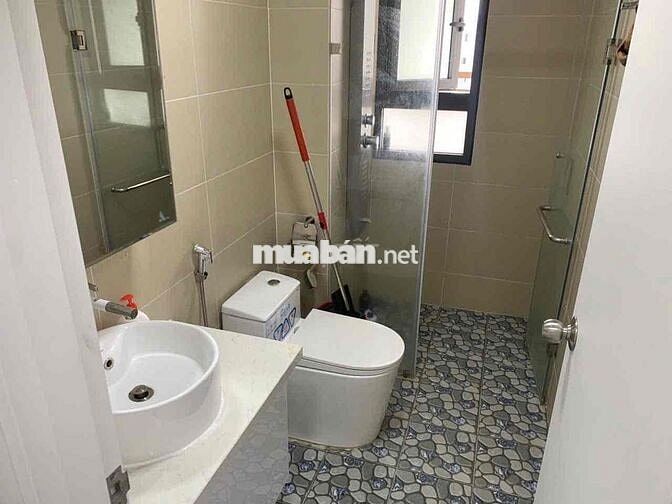 Căn hộ 1PN nội thất xịn xò, view hồ bơi, tầng cao thoáng mát, ở liền