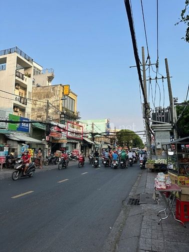 NHÀ 3 LẦU (4x20) CÓ LỀ 12M MẶT TIỀN TÂN HÒA ĐÔNG Q.6