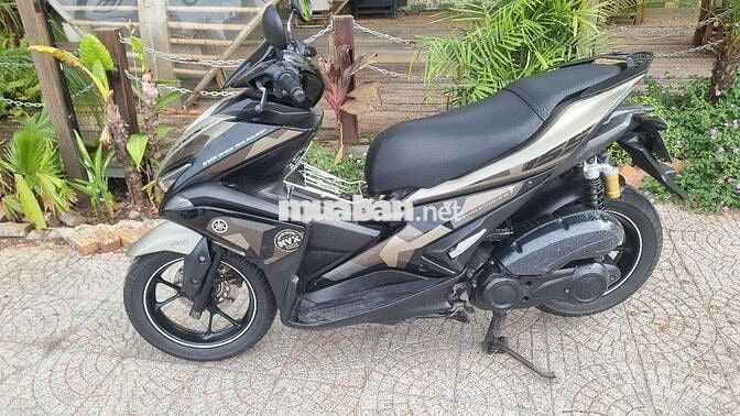 Yamaha NVX 155cc ABS Đen, Vàng cát