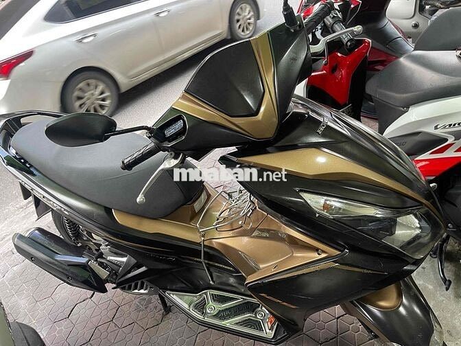Honda Air Blade FI 2015 Đen Vàng Đồng