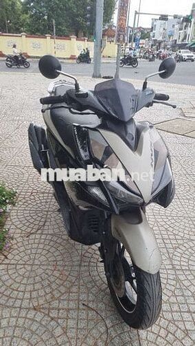 Yamaha NVX 155cc ABS Đen, Vàng cát