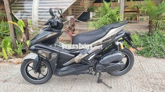 Yamaha NVX 155cc ABS Đen, Vàng cát