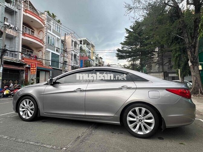 Hyundai Sonata 2011 Bạc 8632 km