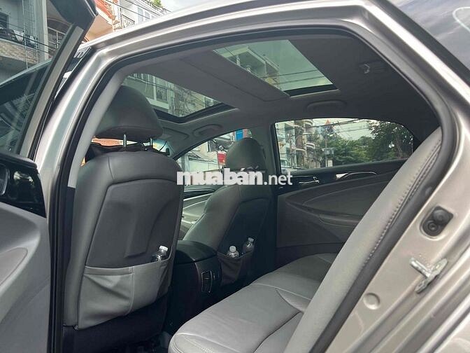 Hyundai Sonata 2011 Bạc 8632 km