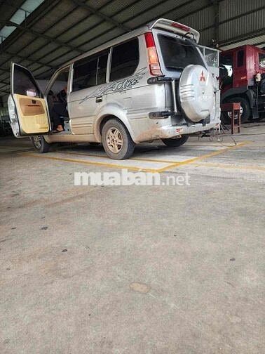 Mitsubishi Jolie 2003 Bạc 8 chỗ