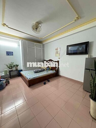 PASS PHÒNG LÝ THƯỜNG KIỆT - 35M2 - FULL NỘI THẤT - BAN CÔNG - WC RIÊNG