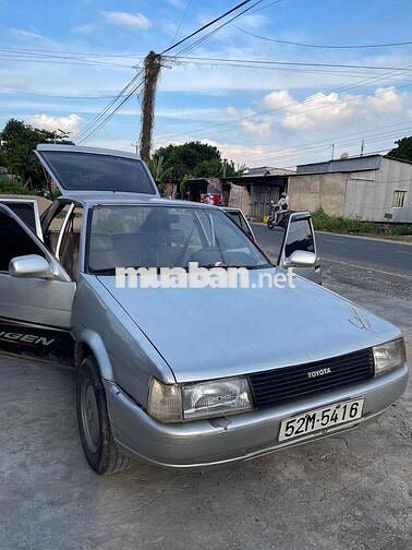 Toyota Corolla Bạc 5 chỗ