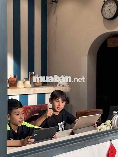 villa đà lạt cần tuyển 2 buồng phòng