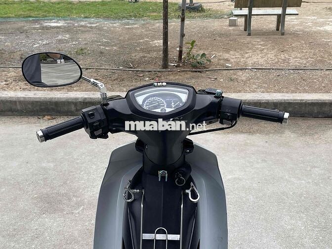 Yamaha Sirius 110 Đen trắng