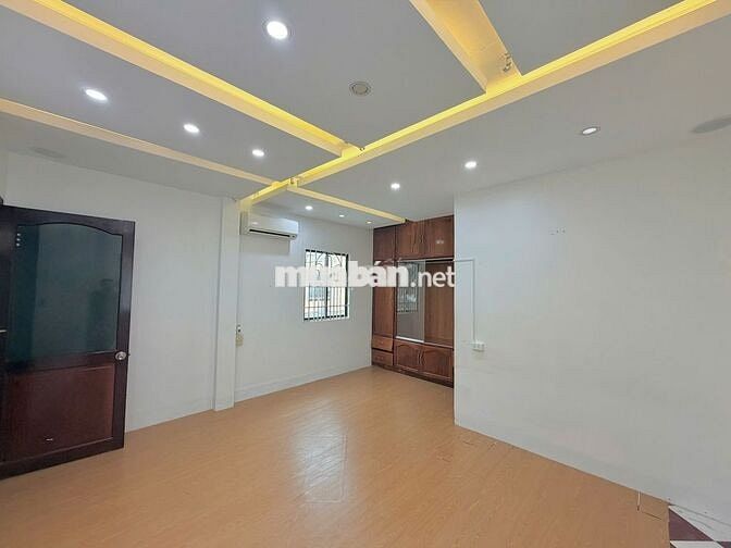 Nhà 2 lầu 4PN kế Siêu Thị COOP MART chỉ 15 triệu