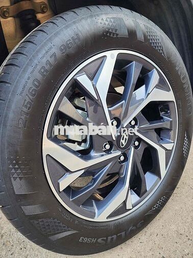 Hyundai Creta 2025 Cao cấp 35000 km Trắng