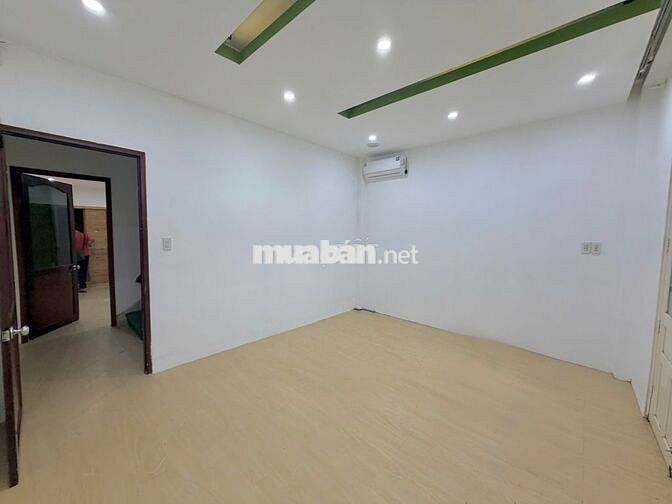 Nhà 2 lầu 4PN kế Siêu Thị COOP MART chỉ 15 triệu