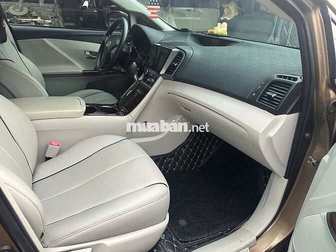 Toyota Venza 2009 2.7 AWD Mỹ Nâu