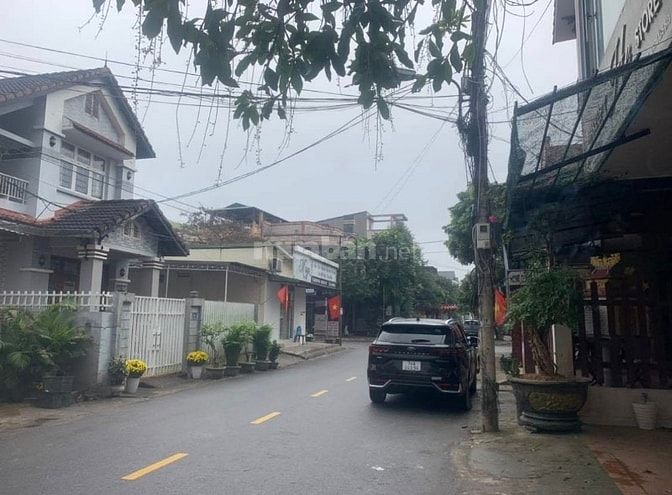 Bán nhà 2 tầng mặt tiền đường Cửa Tùng P1 Đông Hà, Quảng Trị ( Lê Thế 