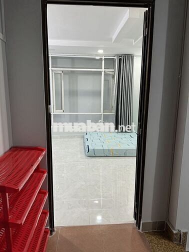 Phòng sát công viên Lê Văn Tám, full nội thất, ngay lầu 1