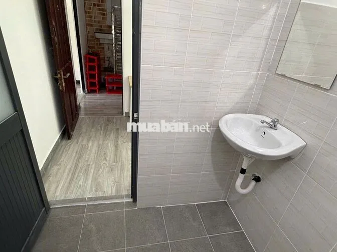 Phòng rất gần ĐH Văn Lang, full nội thất, rất đẹp