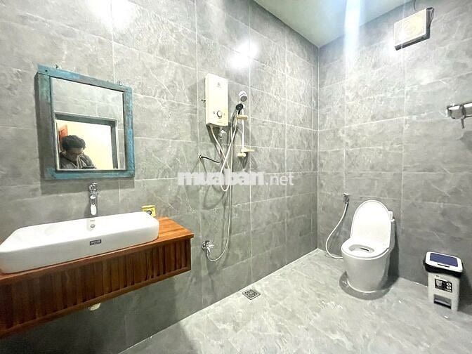 CHO THUÊ NHÀ CẤP 4 CÓ SÂN VƯỜN 3 PHÒNG NGỦ NAM NHA TRANG NHA TRANG