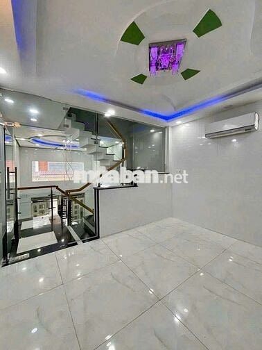 Nhà 5 TẦNG, 4PN, DIỆN TÍCH LỚN, HXH, 15TR