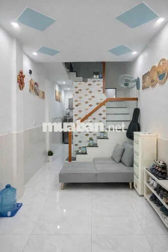 Lạc Long Quân Q11 – 2 tầng – 2PN/2WC – nhà đẹp – sổ riêng