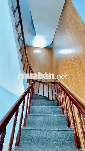 CHO THUÊ NHÀ 1T2L, 4PN_5WC SÂN ĐẬU OTO NGAY HOÀNG DIỆU 2 THỦ ĐỨC