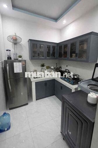Lạc Long Quân Q11 – 2 tầng – 2PN/2WC – nhà đẹp – sổ riêng