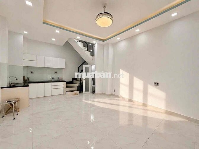 Nhỉnh 6 Tỷ - 40M² - 4 Tầng BTCT - 3PN - CĂN GÓC HOÀNG HOA THÁM Ngay CH