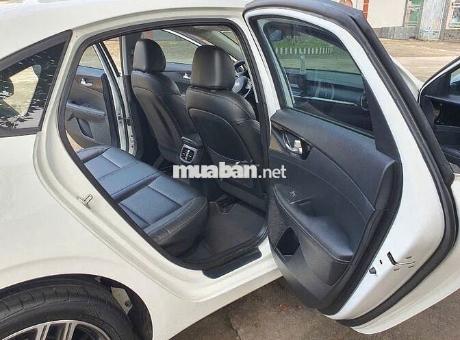 KIA Cerato XS 2018 xe một chủ mua mới