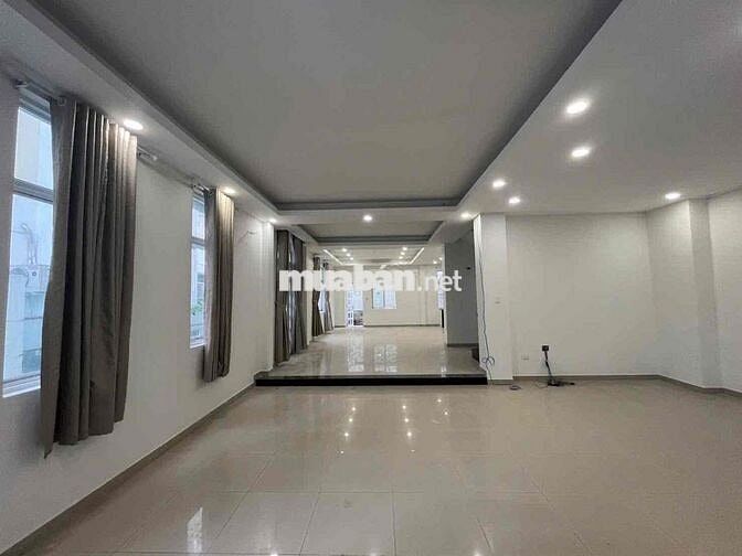 cho thuê biệt thự Hoàng Gia - Trung Tâm Hành Chính Dĩ An