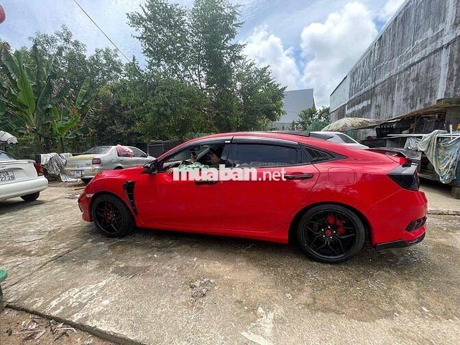Honda Civic RS 2019 65ng km 1 chủ cực sport đẹp rẻ