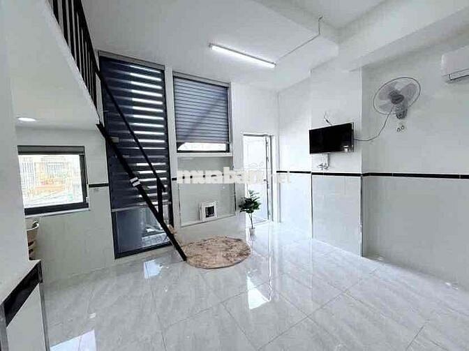 PHÒNG TRỌ CÓ GÁC BANCOL RỘNG HƠN 40M2 GẦN ĐẠI HỌC VĂN LANG
